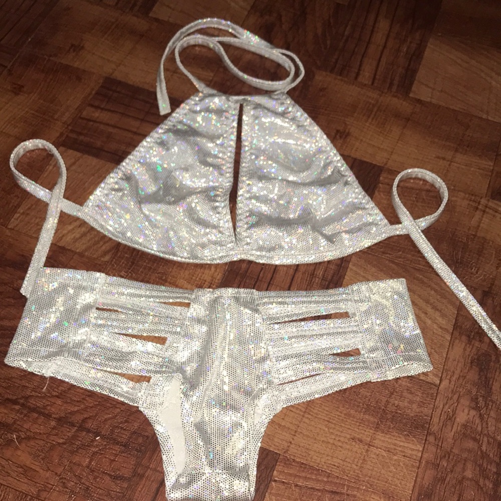 Keyhole rave set